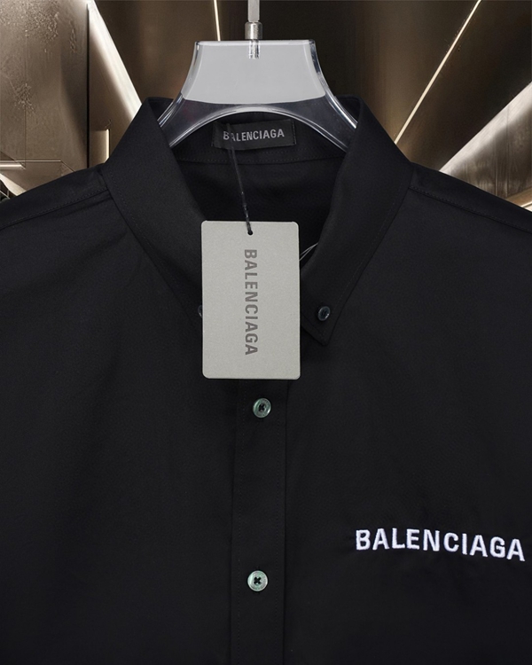 ブランドシャツ角部分ディテール